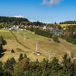 Welcome In - 10-r Direkt An Der Skipiste Und Am Golfplatz Appartamento *