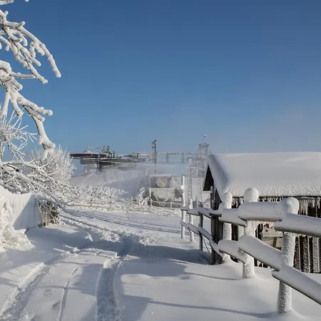 Welcome In - 10-r Direkt An Der Skipiste Und Am Golfplatz